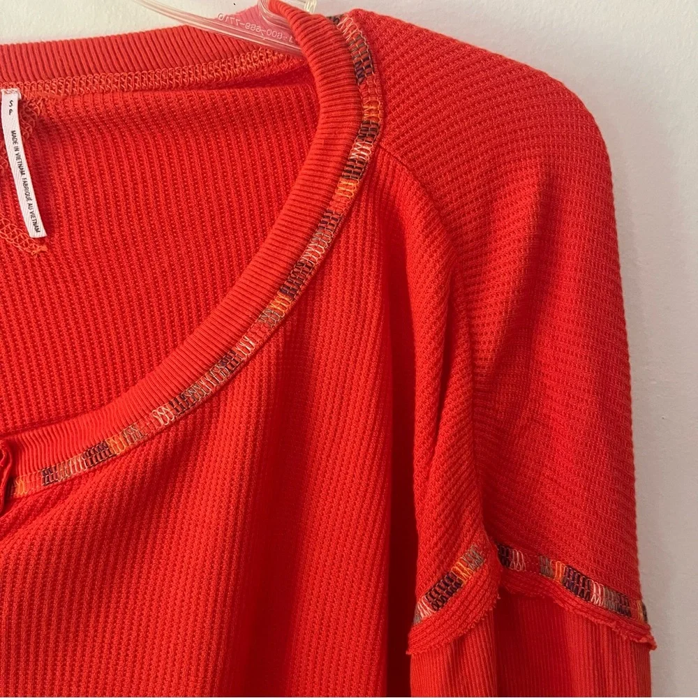 Urban Outfitters Cropped Thermal Long Sleeve Shirt S